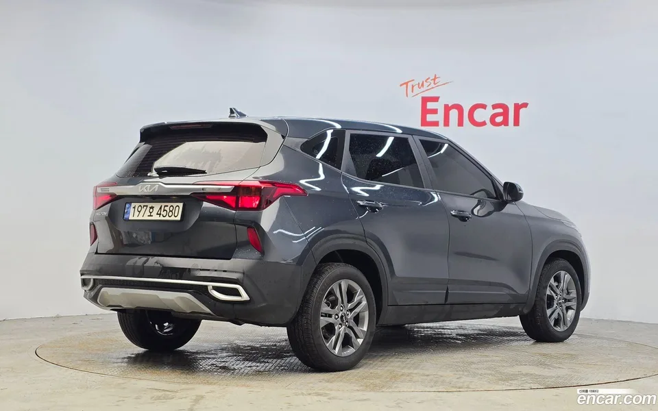Kia Seltos 1.6 2WD 2022 — миниатюра 2