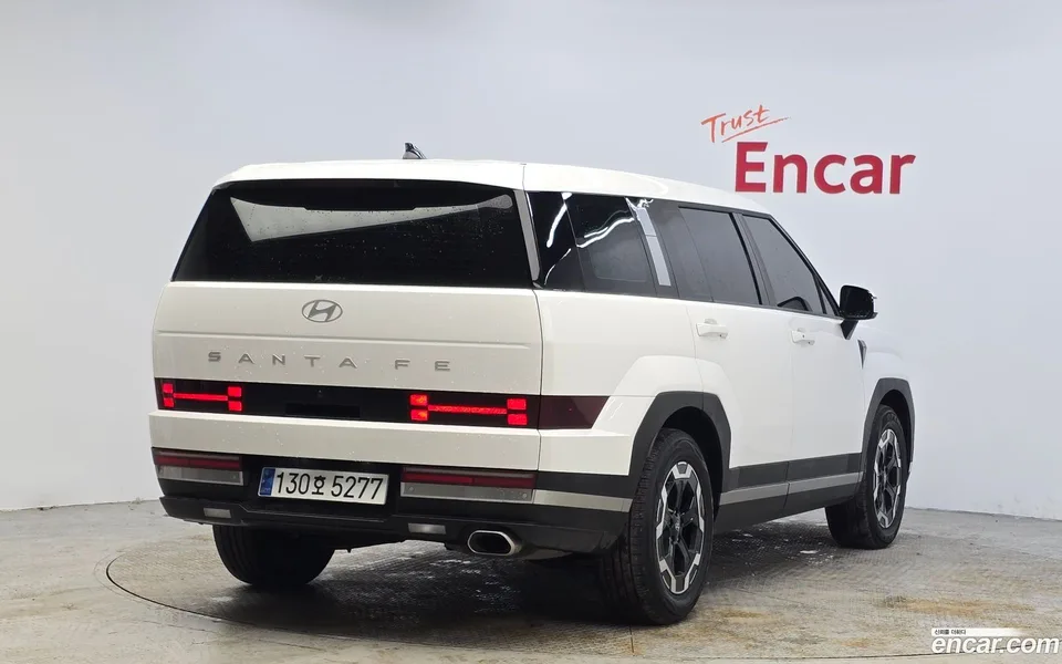 Hyundai Santa Fe 2.5T 2WD 2023 — миниатюра 2