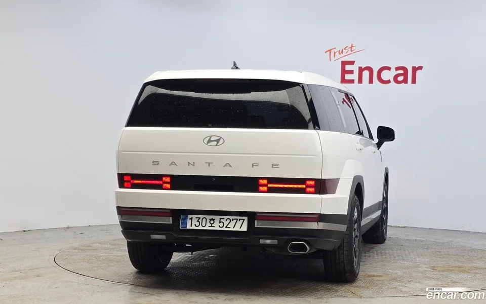 Hyundai Santa Fe 2.5T 2WD 2023 — миниатюра 4
