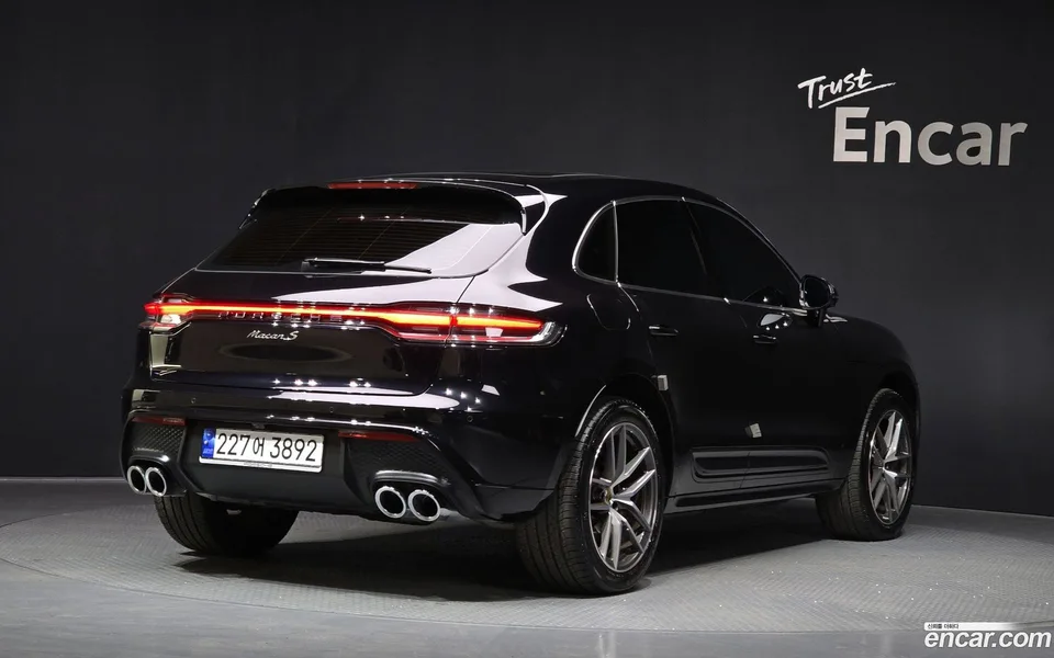 Porsche Macan 2.9 S 2023 — миниатюра 2