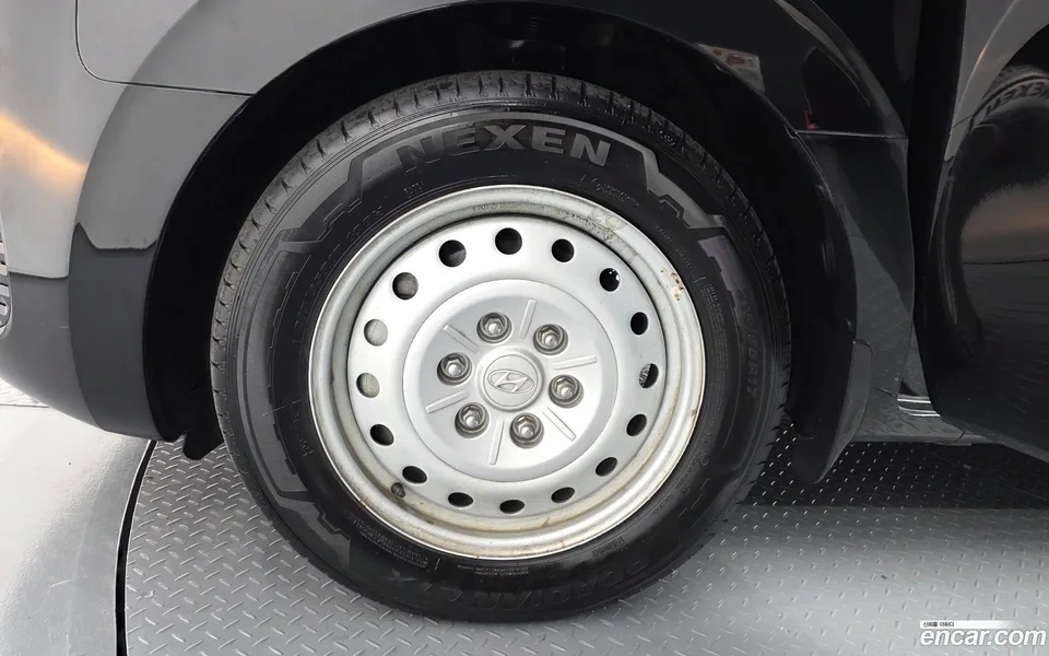Hyundai Staria 5 2022 — миниатюра 5
