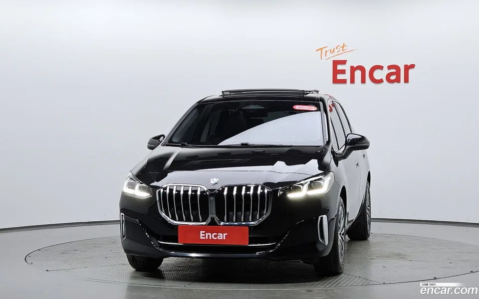 BMW 2 Series Active Tourer 220i 2023 — миниатюра 3