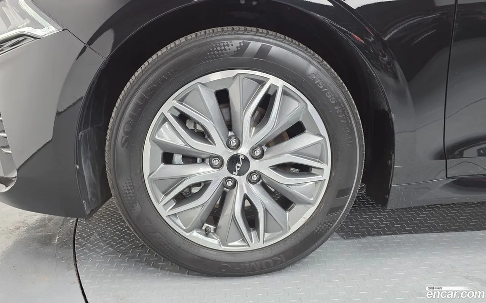 Kia K5 Hybrid 2023 — миниатюра 5