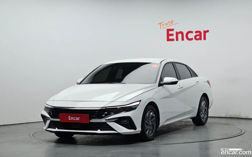 Hyundai Avante CN7 Hybrid 2024 — фото 1, купить с доставкой в Москву