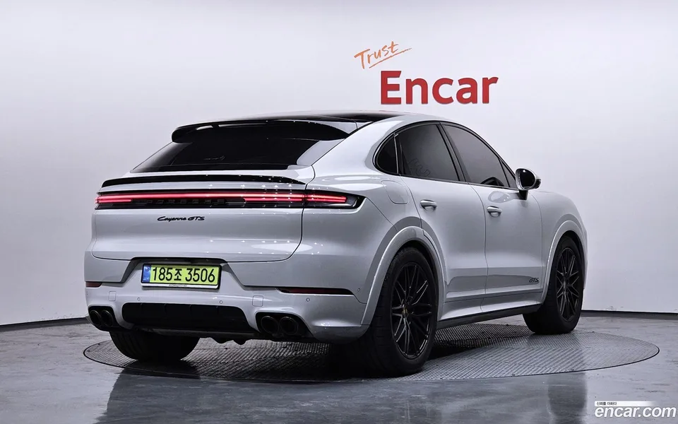 Porsche Cayenne 4.0 GTS 2025 — миниатюра 2