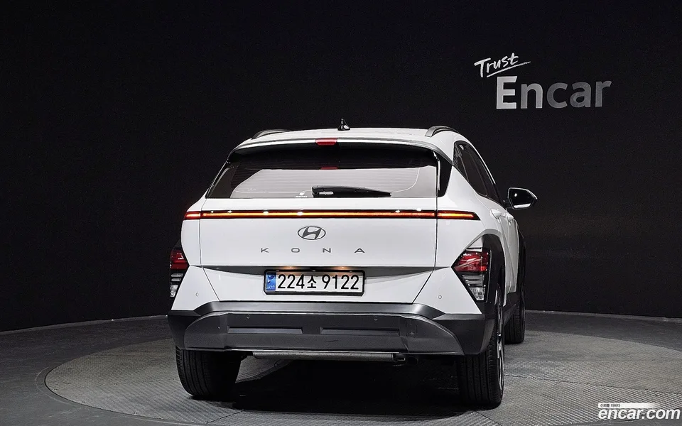 Hyundai Kona 1.6 2WD 2023 — миниатюра 4
