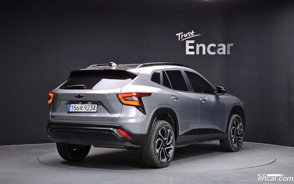 Chevrolet Trax Crossover 1.2 RS 2023 — миниатюра 2