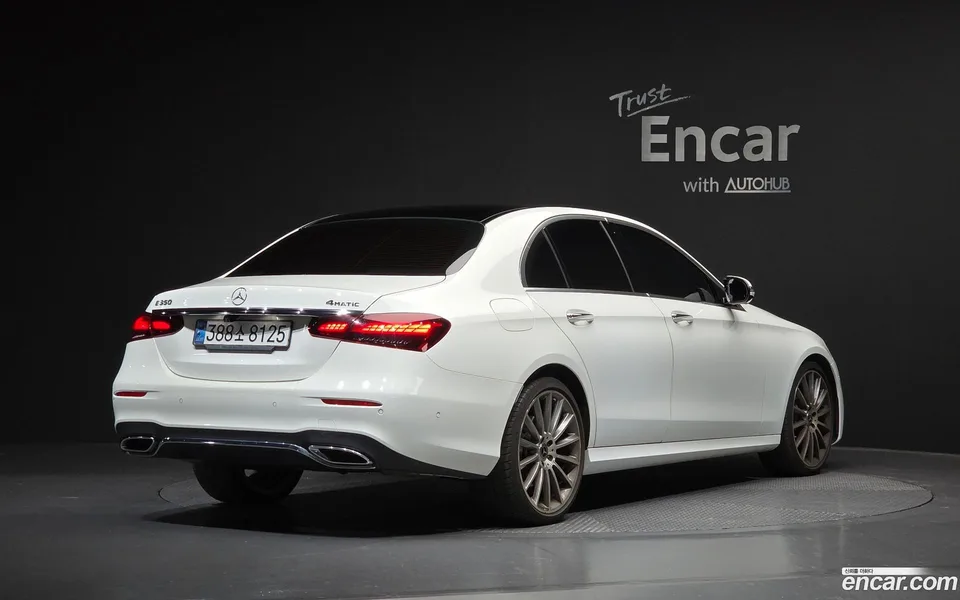 Mercedes-Benz E-Class E350 4MATIC AMG Line 2022 — миниатюра 2