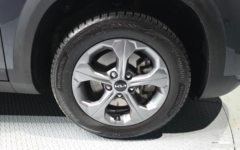 Kia Seltos 1.6 2WD 2023 — миниатюра 5