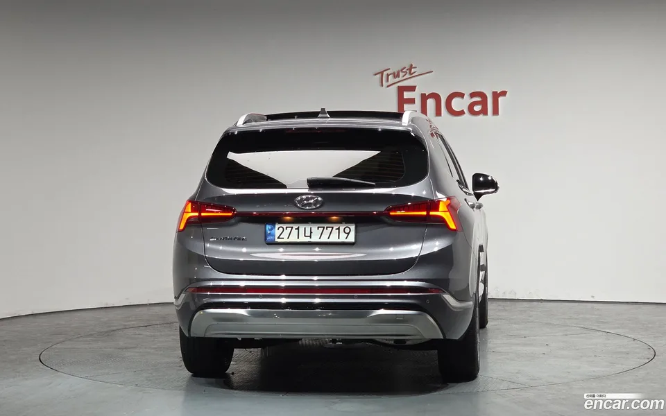 Hyundai Santa Fe 2.5T 2WD 2023 — миниатюра 4