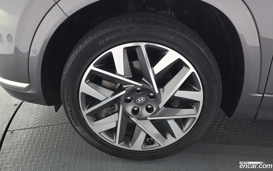 Hyundai Santa Fe 2.5T 2WD 2023 — миниатюра 5