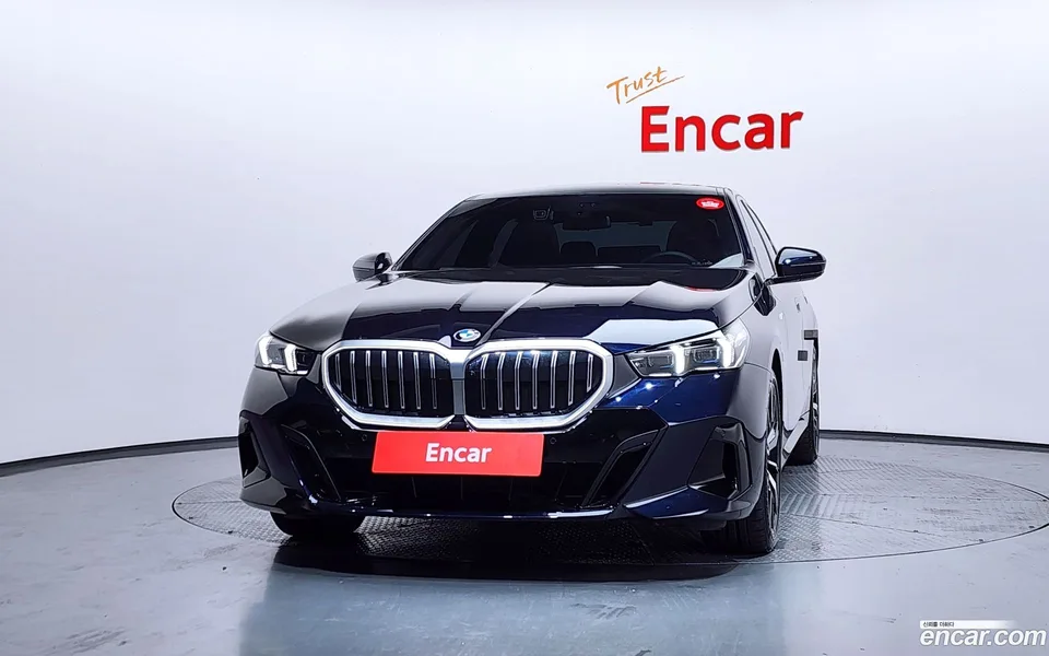 BMW 5 Series 530i xDrive M 2025 — миниатюра 3