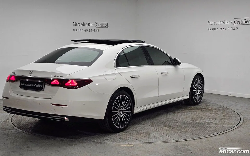 Mercedes-Benz E-Class E450 4MATIC 2024 — миниатюра 2