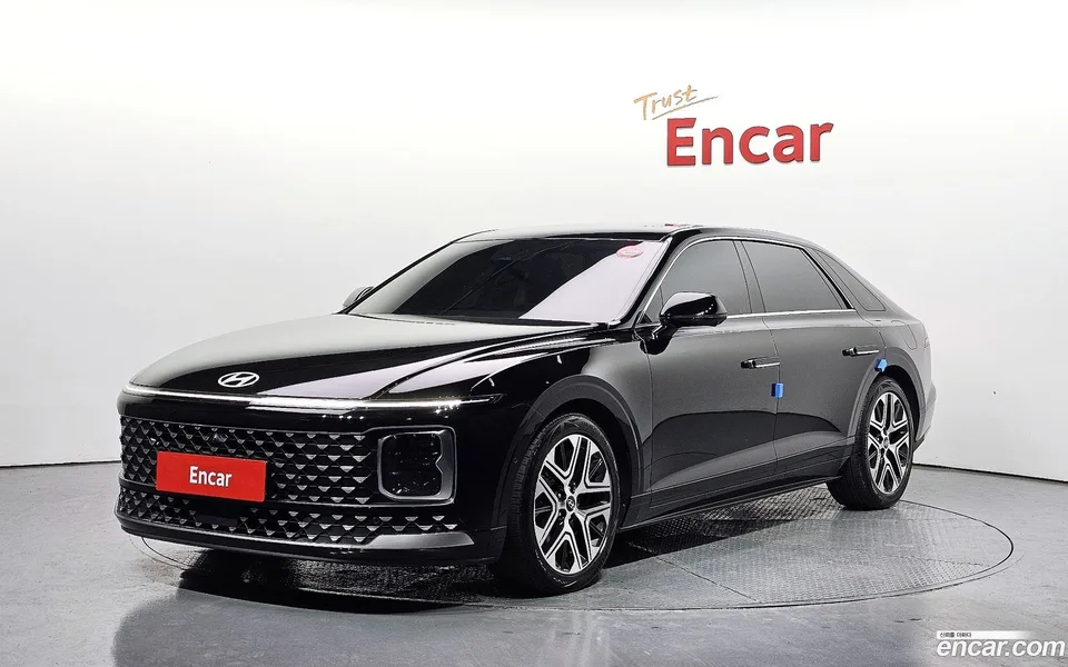 Hyundai Grandeur 2.5 2WD 2023 — фото 1, купить с доставкой в Москву