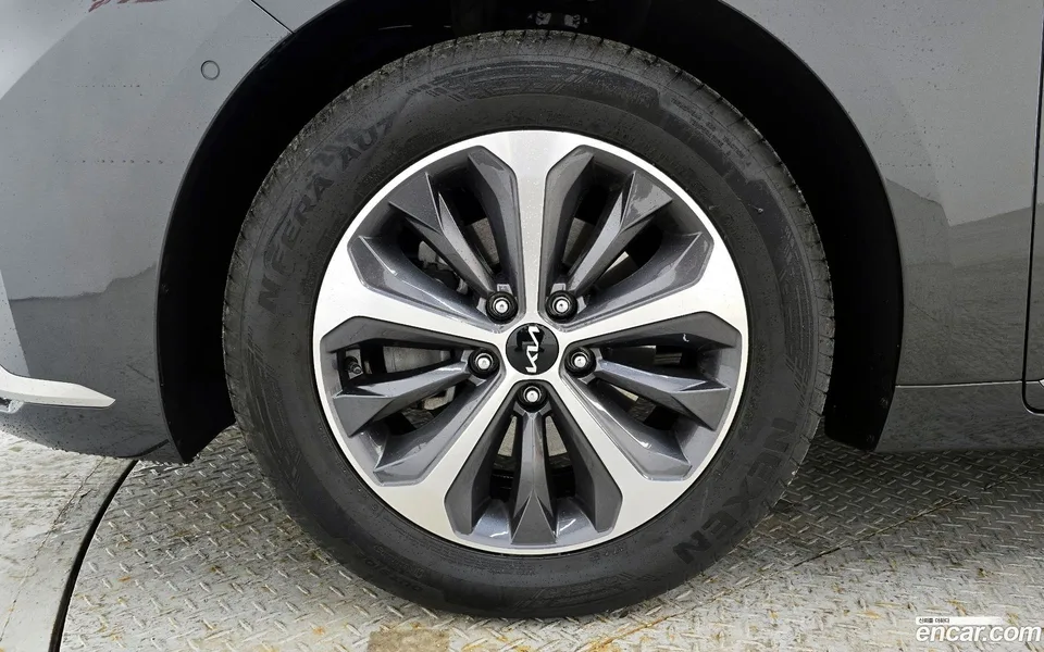Kia K8 Hybrid 2022 — миниатюра 5