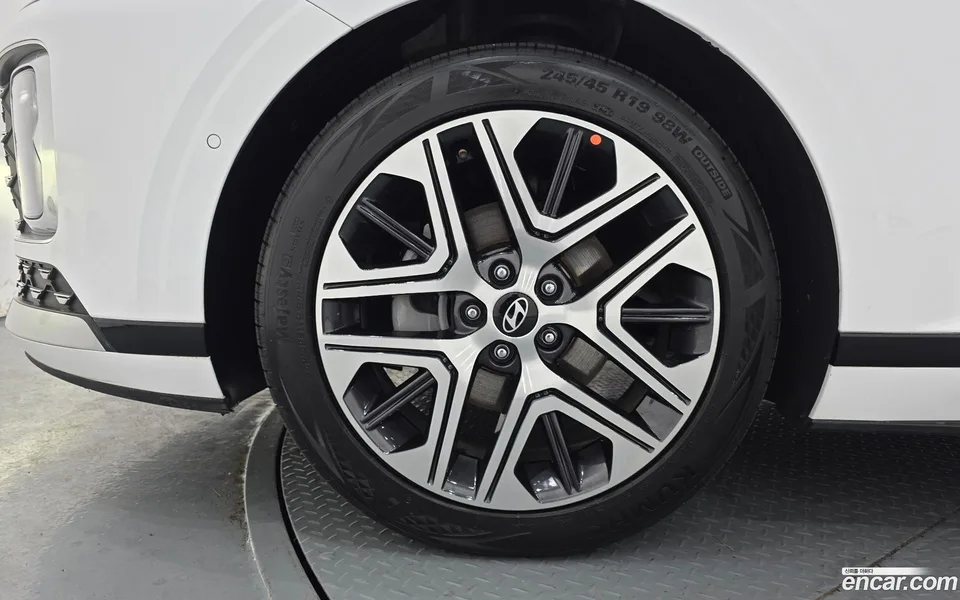 Hyundai Grandeur Hybrid 2023 — миниатюра 5