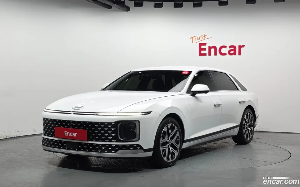 Hyundai Grandeur Hybrid 2023 — фото 1, купить с доставкой в Москву