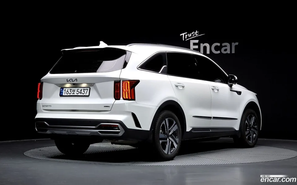 Kia Sorento HEV 1.6 2WD 2023 — миниатюра 2