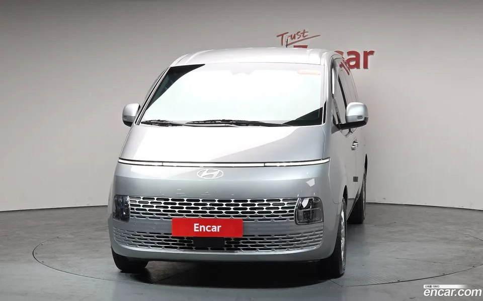 Hyundai Staria 5 2024 — миниатюра 3