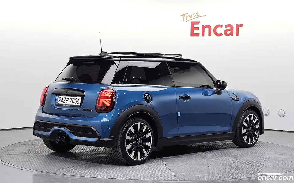 MINI Cooper S 2024 — миниатюра 2