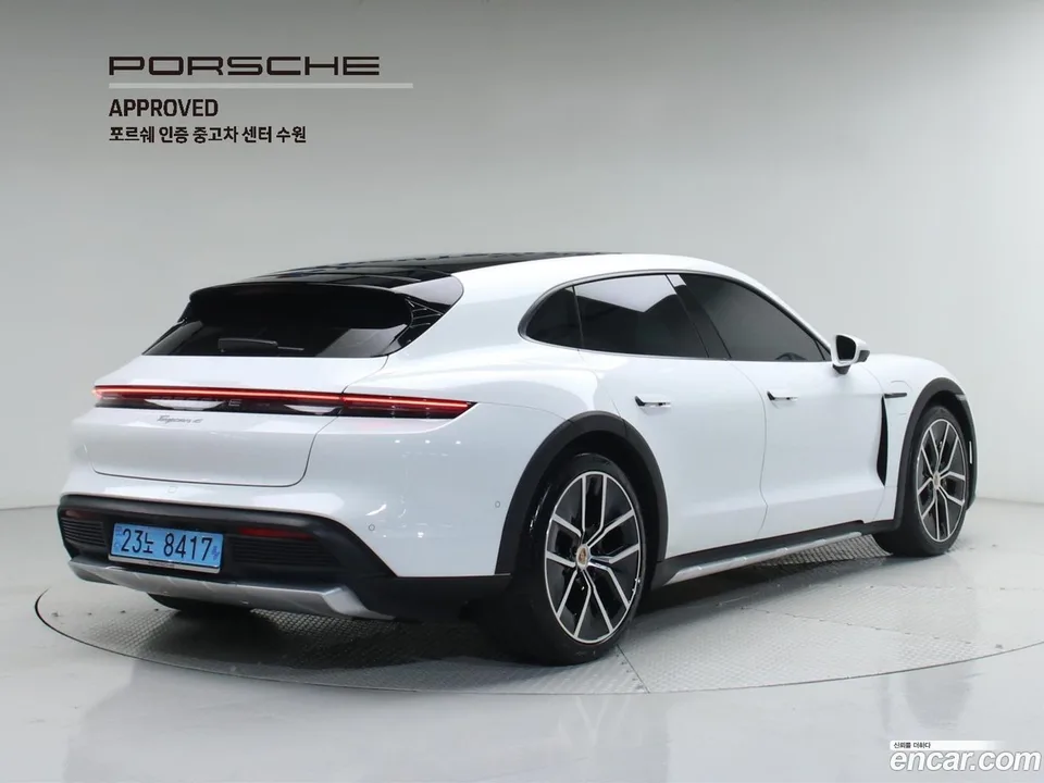 Porsche Taycan 4 2025 — миниатюра 2
