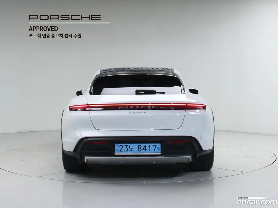 Porsche Taycan 4 2025 — миниатюра 4