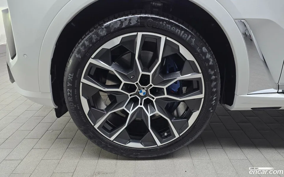 BMW X7 xDrive 40i M 6 2025 — миниатюра 5