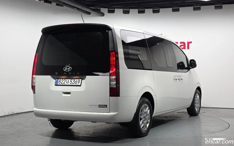 Hyundai Staria HEV 1.6 5 2024 — миниатюра 2