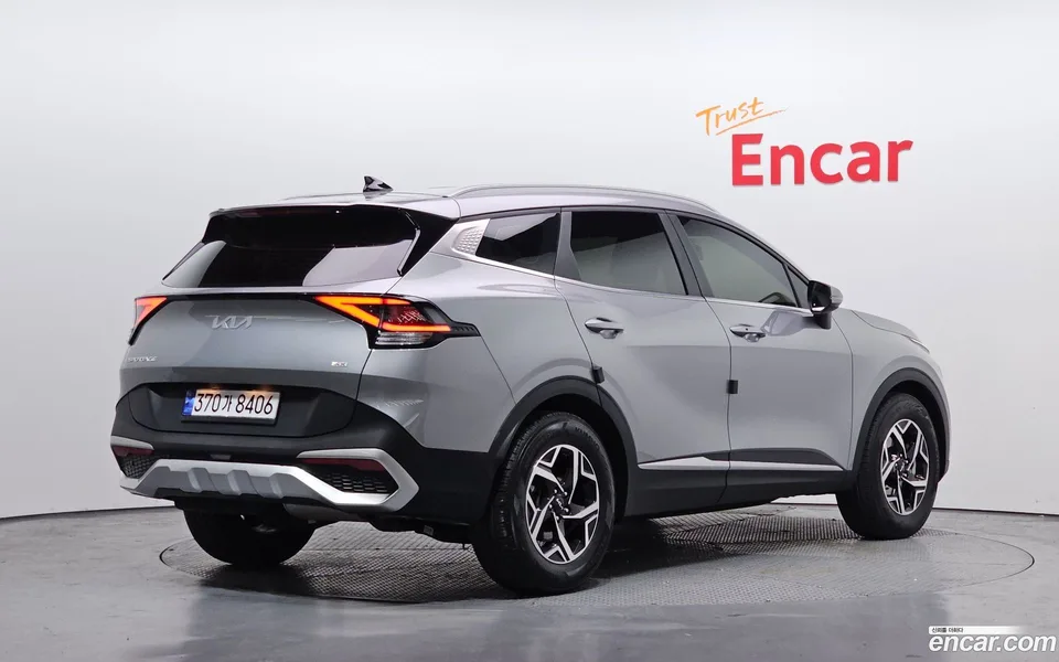 Kia Sportage 2.0 4WD 2022 — миниатюра 2