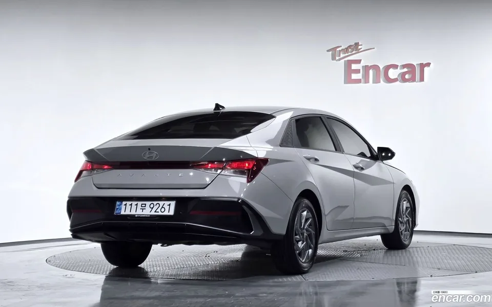 Hyundai Avante CN7 1.6 2024 — миниатюра 2