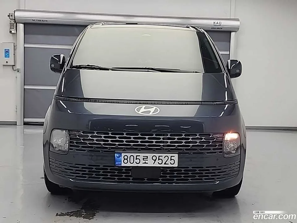 Hyundai Staria 5 2024 — миниатюра 2