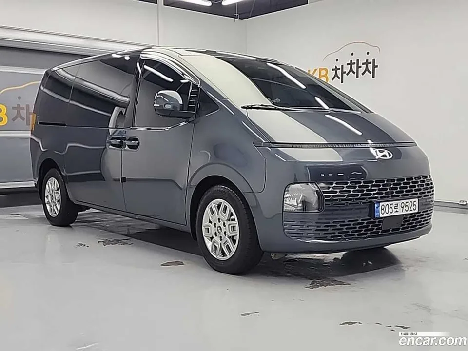 Hyundai Staria 5 2024 — миниатюра 4