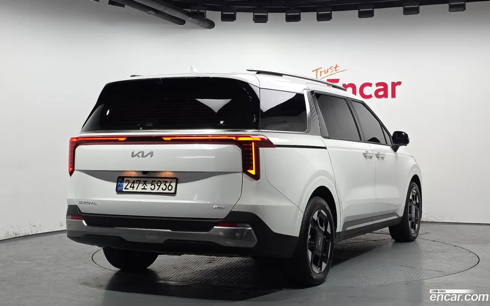 Kia Carnival HEV 9 2024 — миниатюра 2
