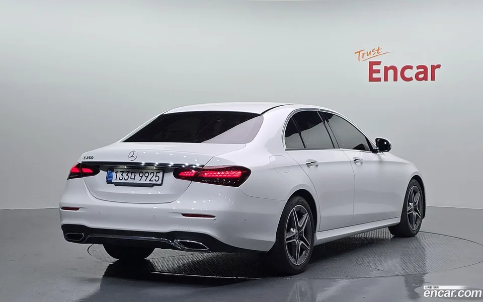 Mercedes-Benz E-Class E250 AMG Line 2022 — миниатюра 2