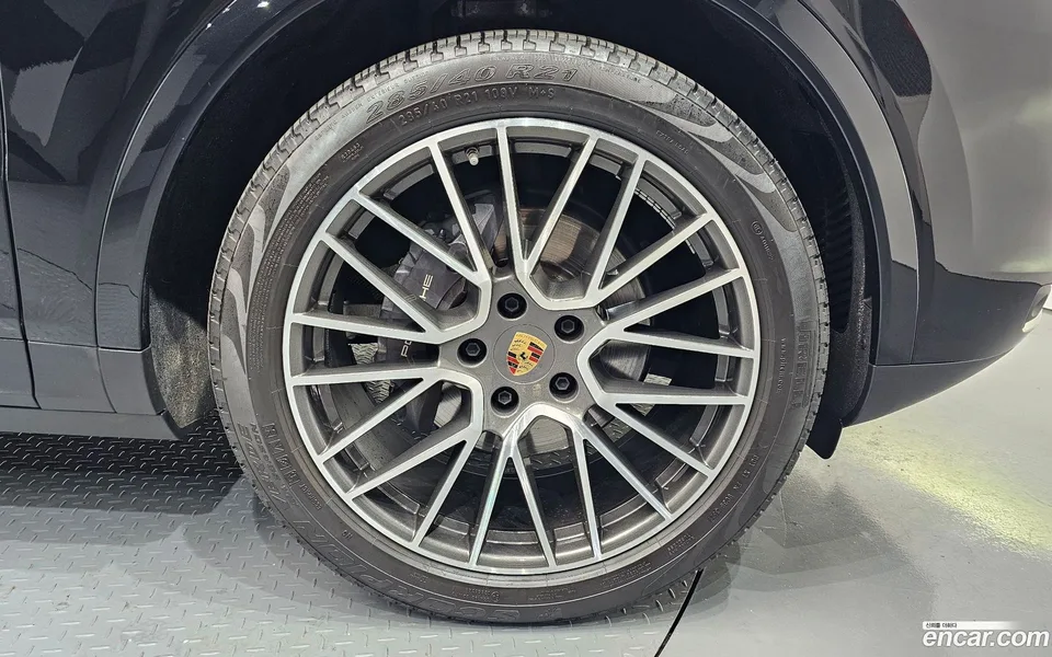 Porsche Cayenne 3.0 2023 — миниатюра 5