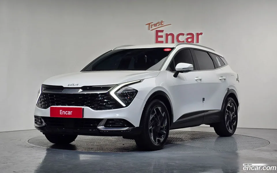 Kia Sportage 1.6 2WD 2024 — фото 1, купить с доставкой в Москву