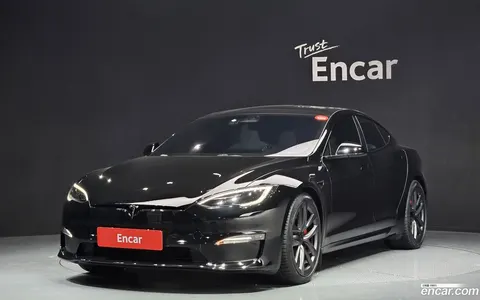 Tesla Model S 2023 купить в Москве