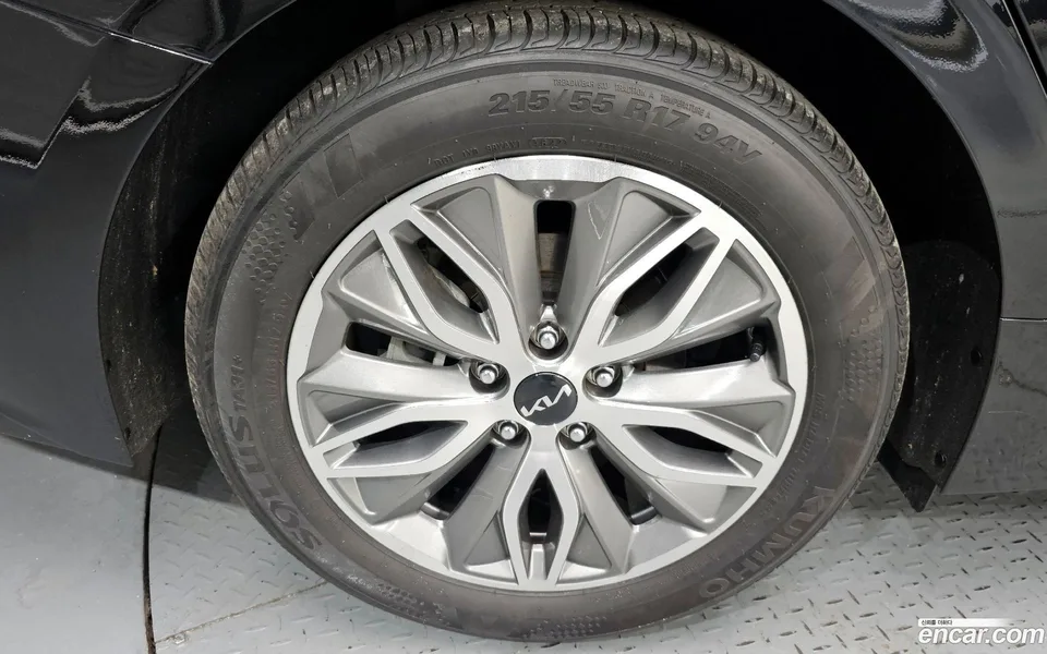 Kia K5 Hybrid 2022 — миниатюра 5