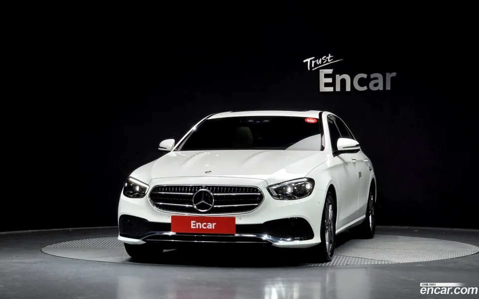 Mercedes-Benz E-Class E350 4MATIC 2022 — миниатюра 3