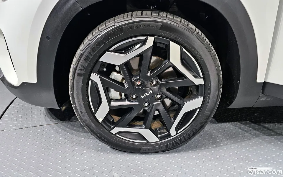Kia Seltos 1.6 2WD 2023 — миниатюра 5