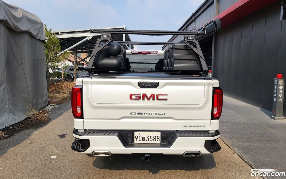 GMC Sierra 2023 — миниатюра 4