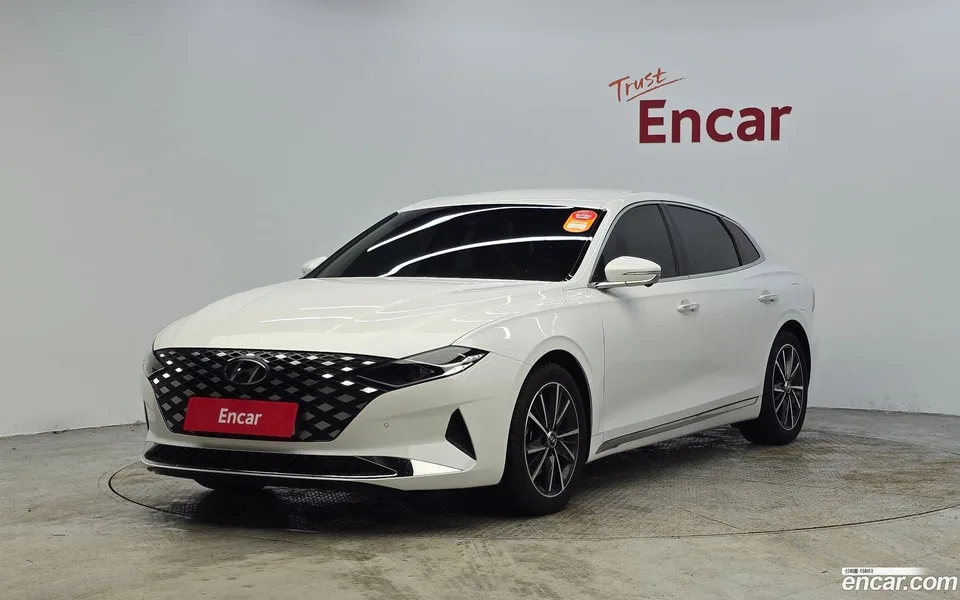 Hyundai Grandeur IG 2.5 2022 — фото 1, купить с доставкой в Москву