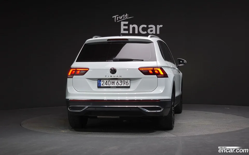 Volkswagen Tiguan 2.0 TDI 2023 — миниатюра 4
