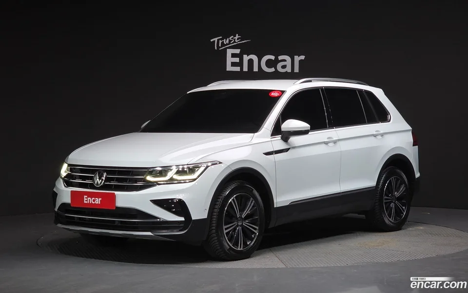 Volkswagen Tiguan 2.0 TDI 2023 — фото 1, купить с доставкой в Москву