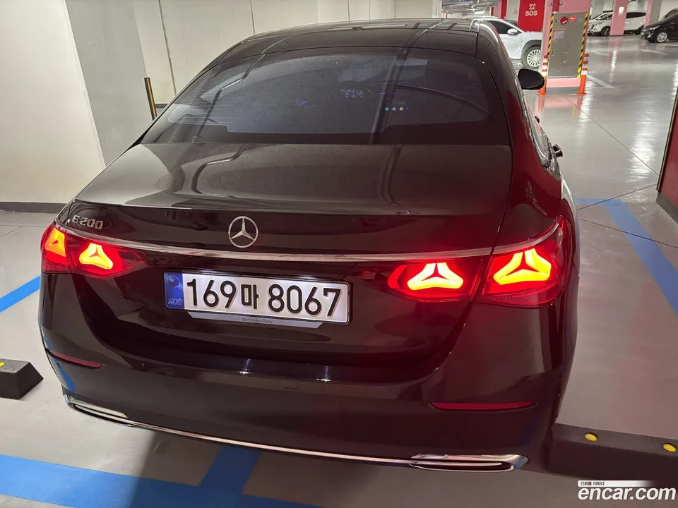 Mercedes-Benz E-Class E200 2025 — миниатюра 4