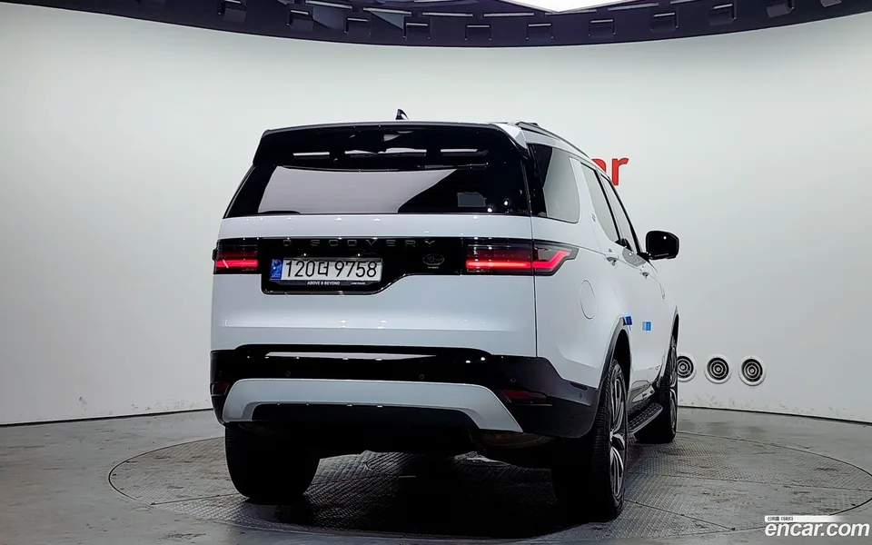 Land Rover Discovery P360 R- SE 2022 — миниатюра 4