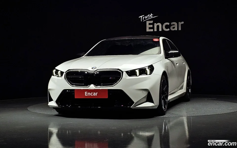 BMW M5 M5 2025 — миниатюра 3