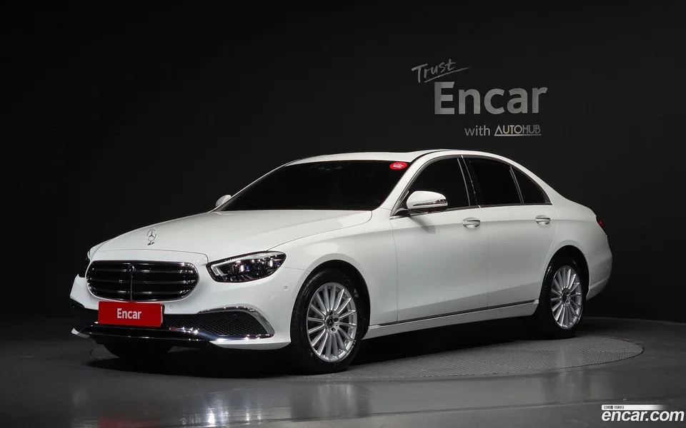 Mercedes-Benz E-Class E250 2023 — фото 1, купить с доставкой в Москву