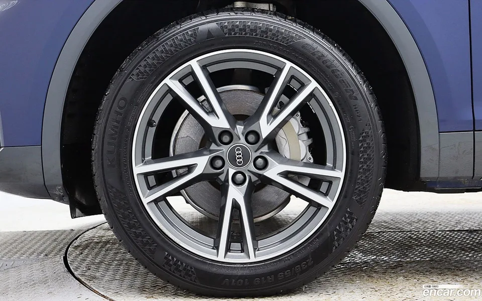 Audi Q5 40 TDI 2022 — миниатюра 2