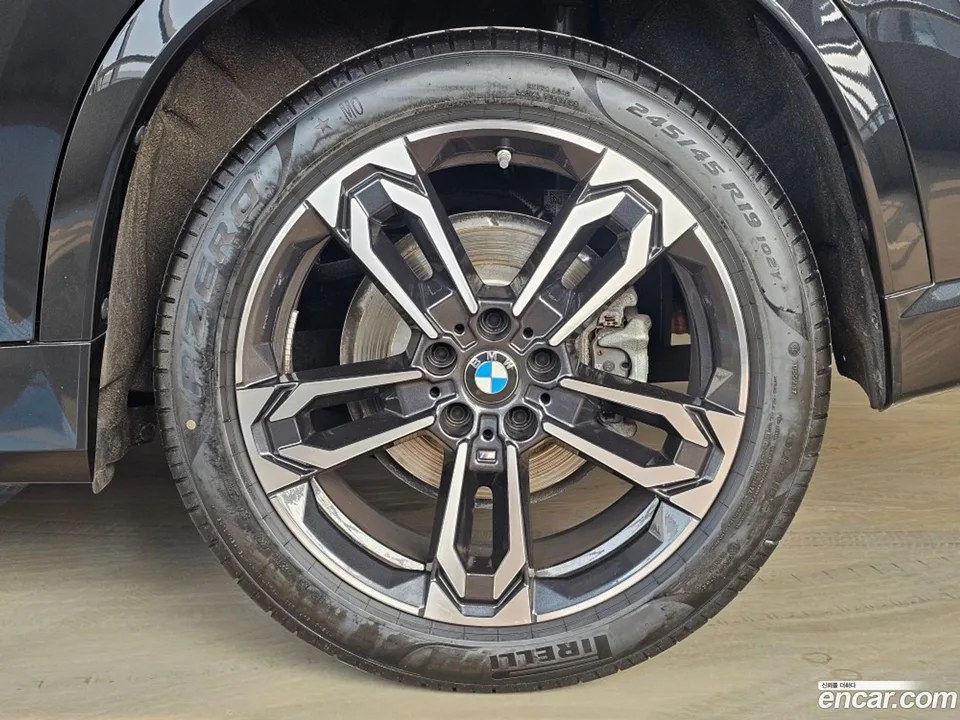 BMW X1 xDrive 20i M 2025 — миниатюра 5